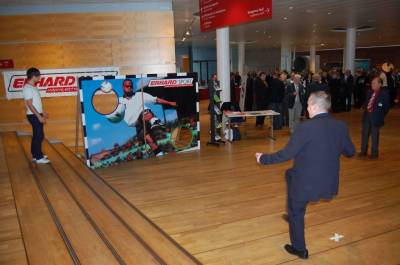 Torwandschieen - einen unten und einen oben. Das hat nicht gereicht.